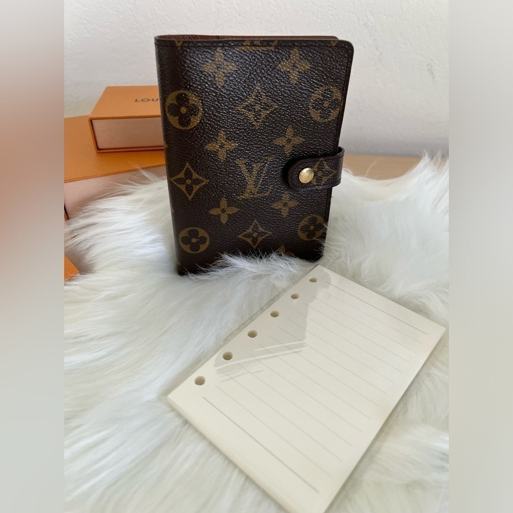 Vintage Louis Vuitton Agenda Passport Holder Monogram PM NWOT 2003